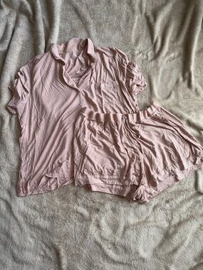 Victoria's Secret Blush Short-Sleeve Button Pajama Set